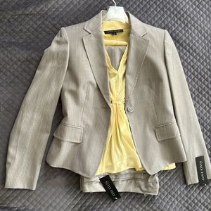 Anne Klein 3-Piece Pant Suit Size 2